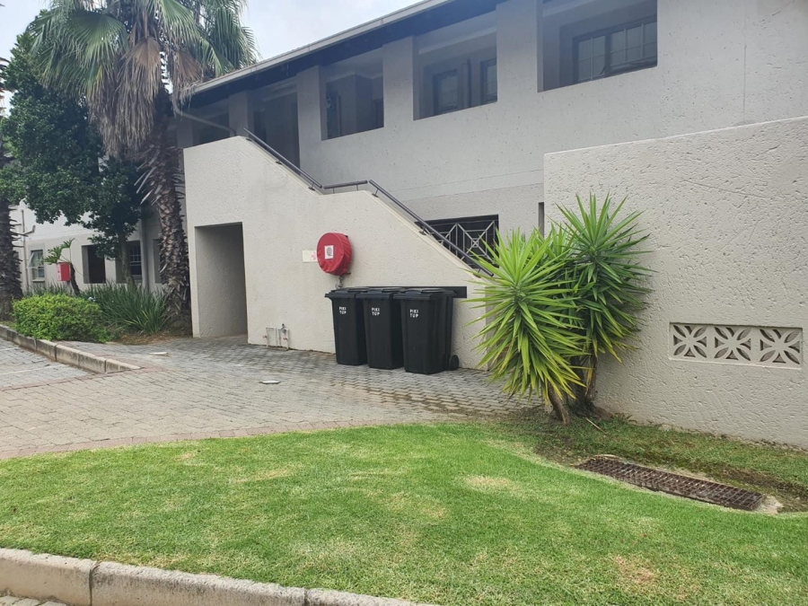 2 Bedroom Property for Sale in Paulshof Gauteng