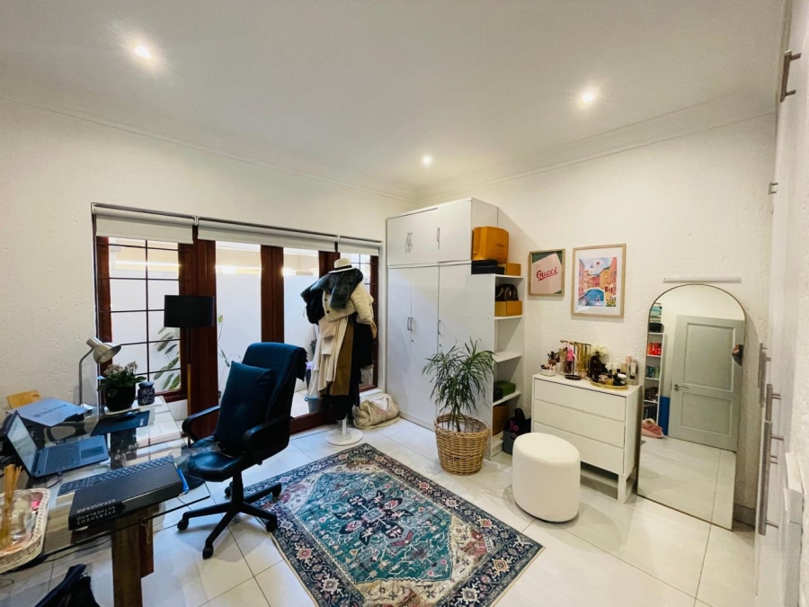 To Let 2 Bedroom Property for Rent in Morningside Gauteng