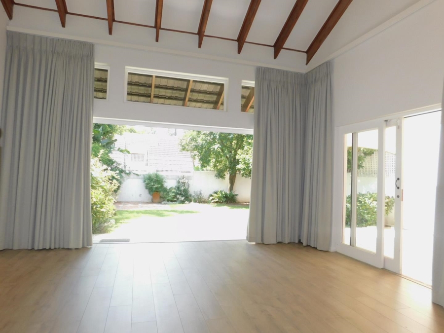 To Let 3 Bedroom Property for Rent in Bryanston Gauteng