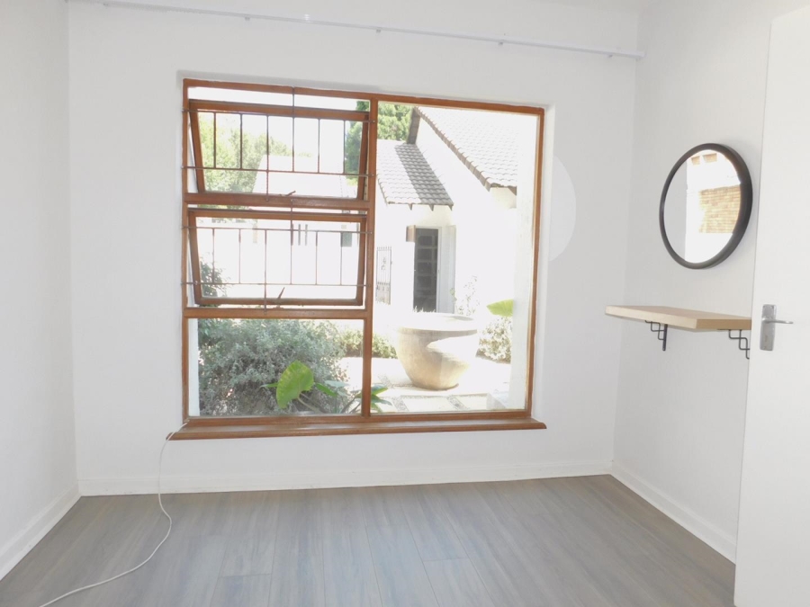 To Let 3 Bedroom Property for Rent in Bryanston Gauteng