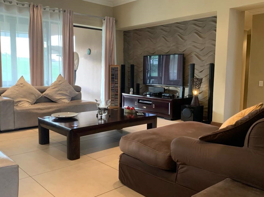 5 Bedroom Property for Sale in Blue Valley Golf Estate Gauteng