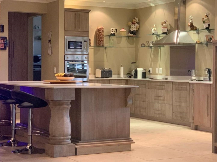 5 Bedroom Property for Sale in Blue Valley Golf Estate Gauteng