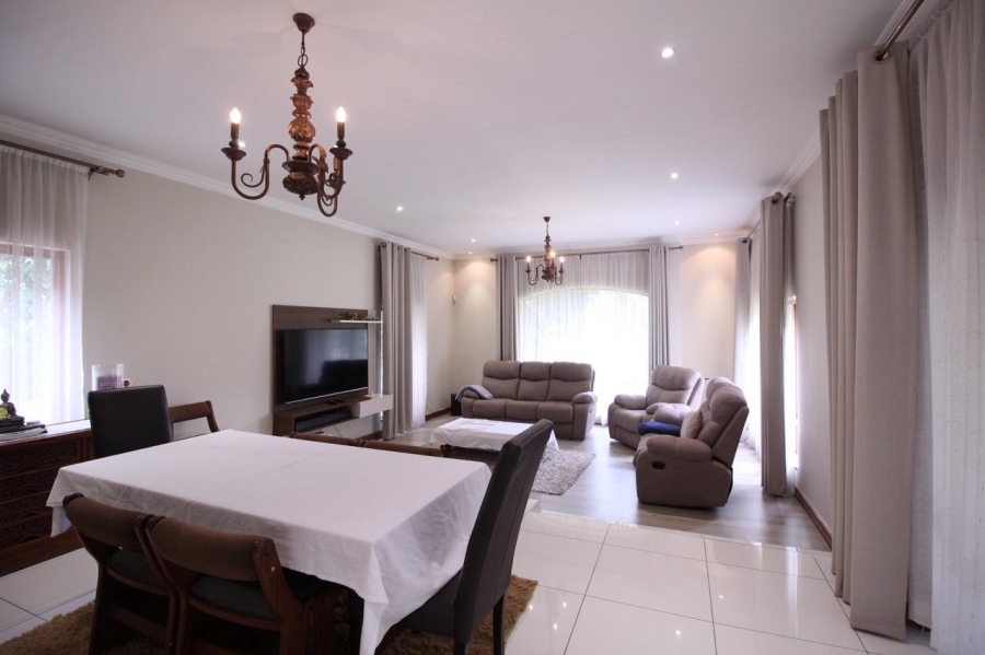 3 Bedroom Property for Sale in Blue Valley Golf Estate Gauteng