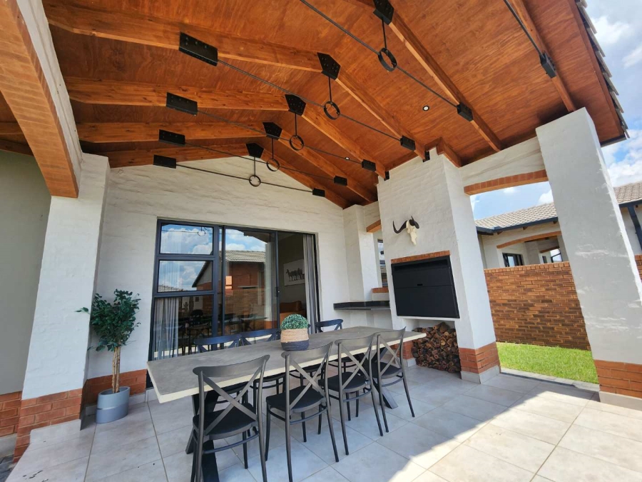 3 Bedroom Property for Sale in Six Fountains Residential Estate Gauteng