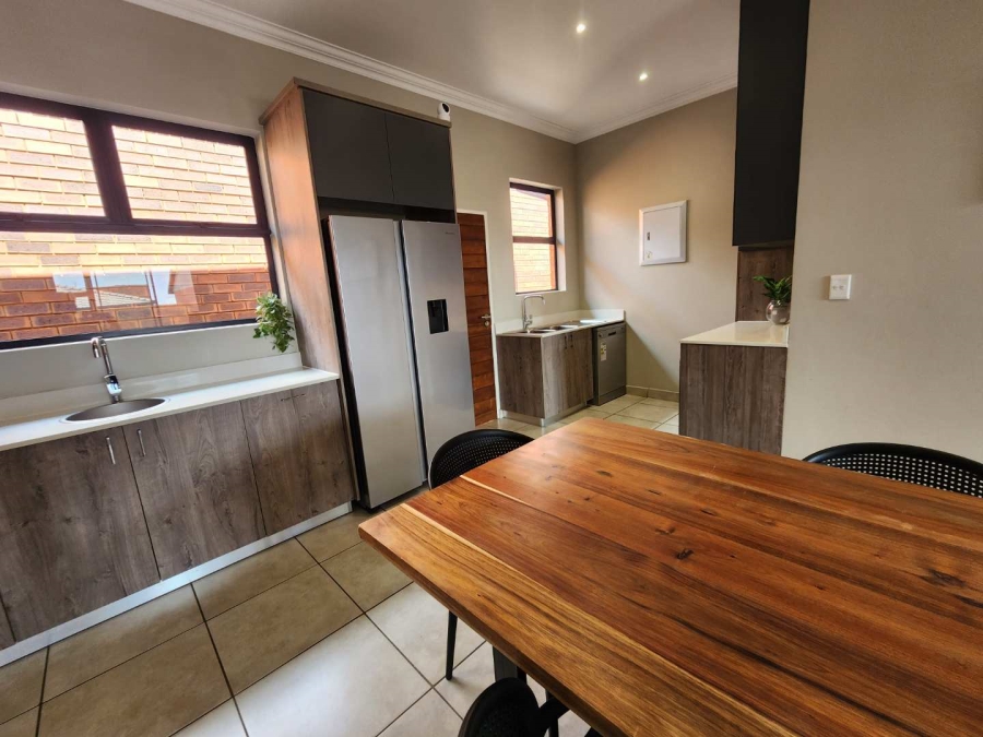 3 Bedroom Property for Sale in Six Fountains Residential Estate Gauteng