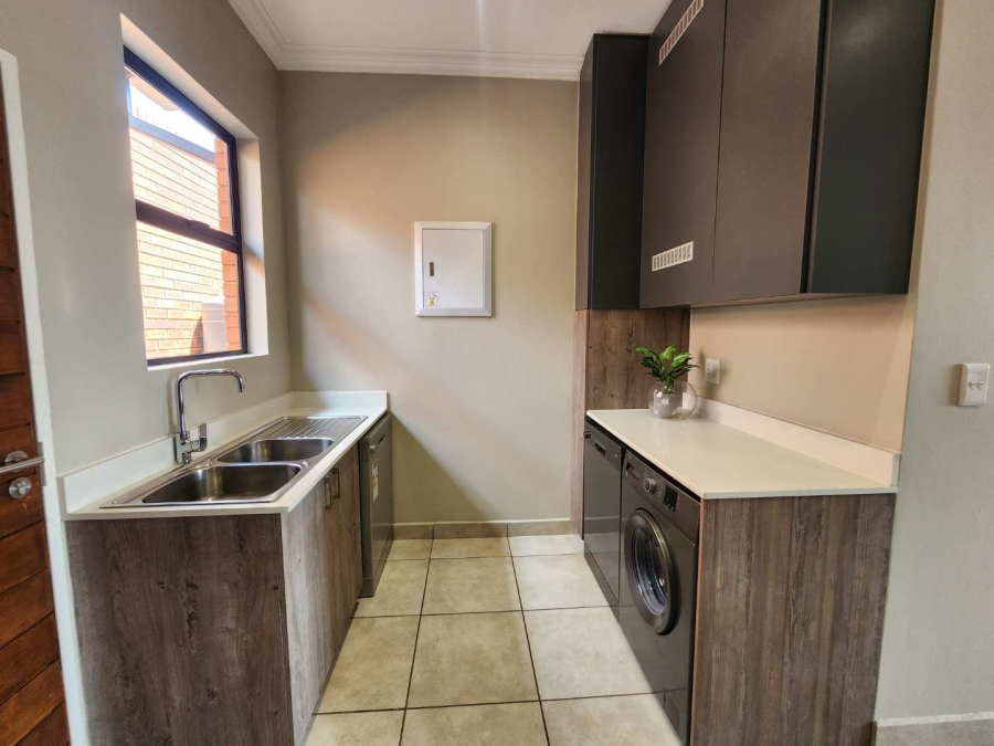 3 Bedroom Property for Sale in Six Fountains Residential Estate Gauteng