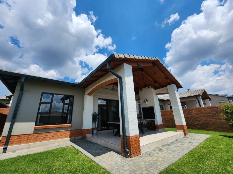 3 Bedroom Property for Sale in Six Fountains Residential Estate Gauteng