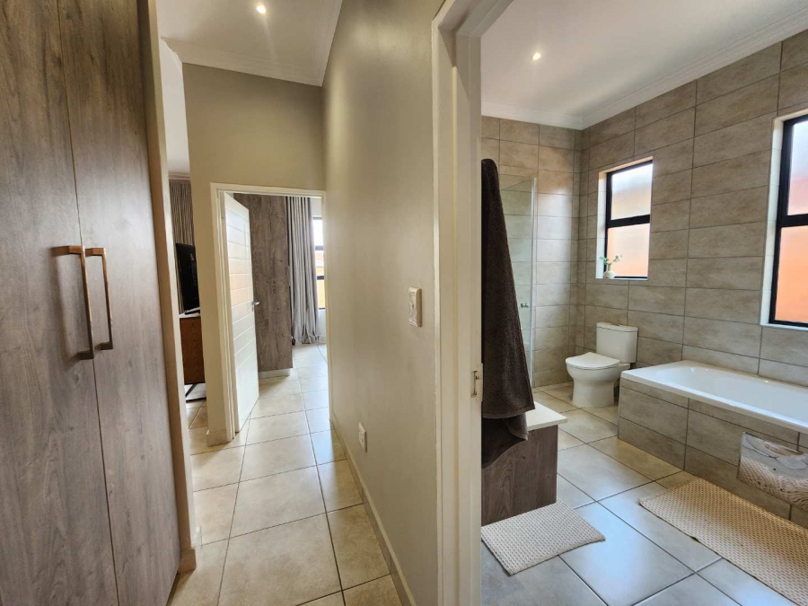 3 Bedroom Property for Sale in Six Fountains Residential Estate Gauteng