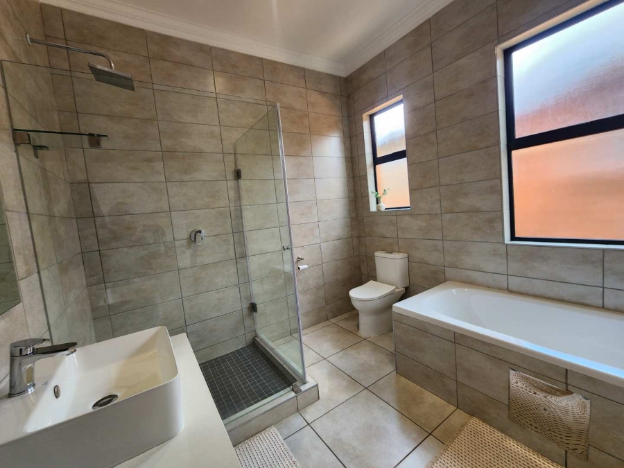 3 Bedroom Property for Sale in Six Fountains Residential Estate Gauteng