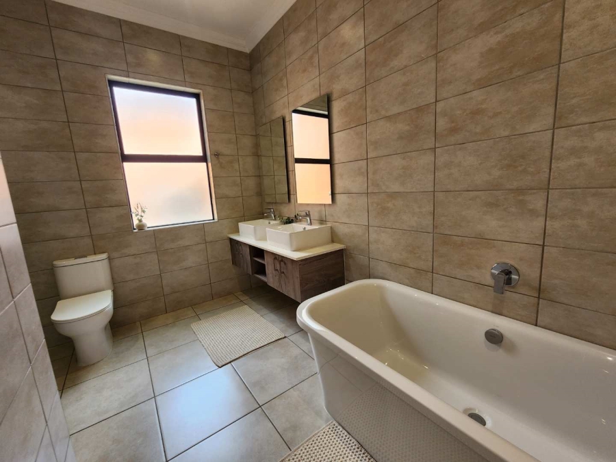 3 Bedroom Property for Sale in Six Fountains Residential Estate Gauteng