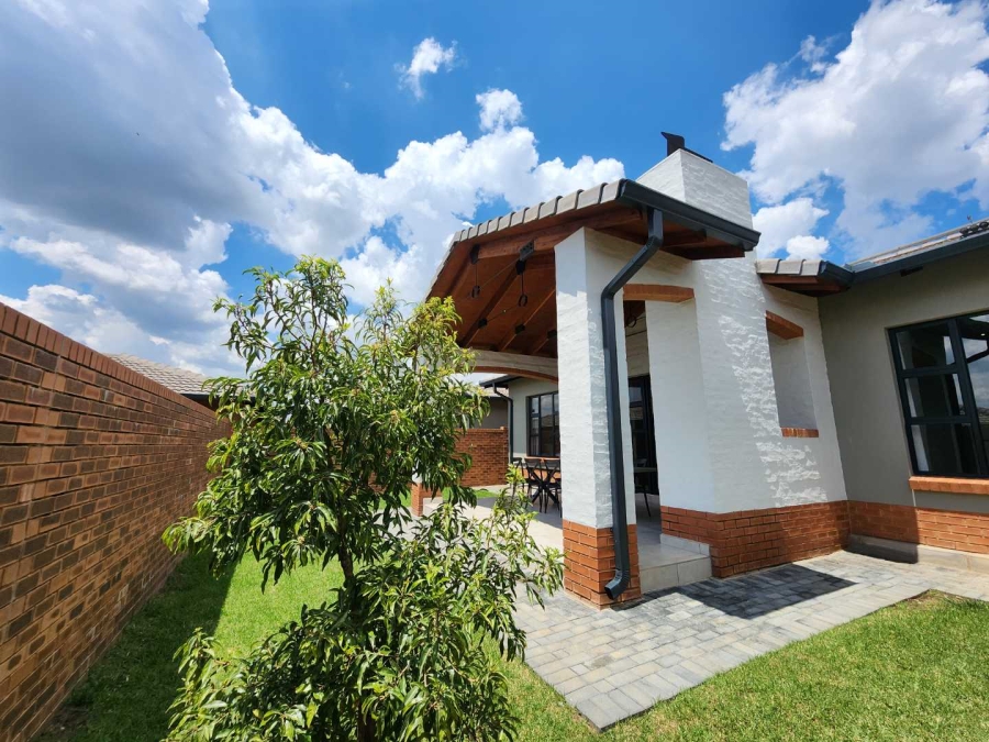 3 Bedroom Property for Sale in Six Fountains Residential Estate Gauteng