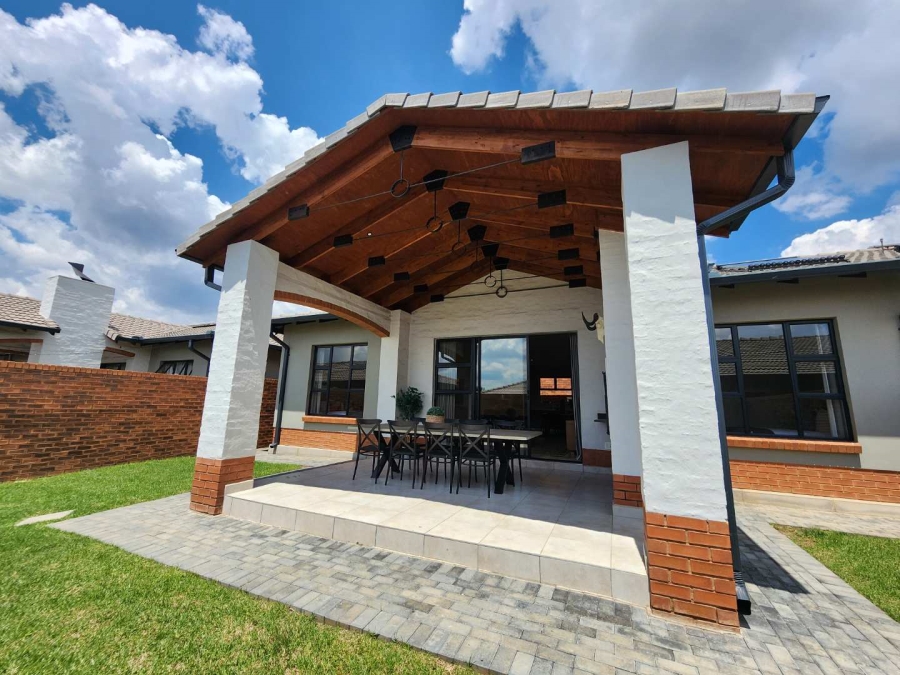 3 Bedroom Property for Sale in Six Fountains Residential Estate Gauteng