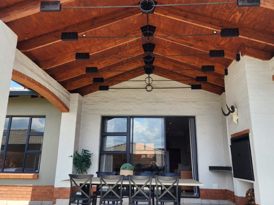 3 Bedroom Property for Sale in Six Fountains Residential Estate Gauteng