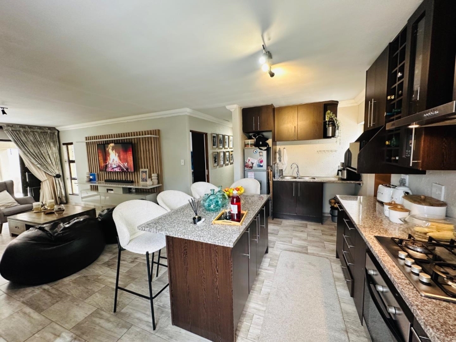 3 Bedroom Property for Sale in Pomona Gauteng