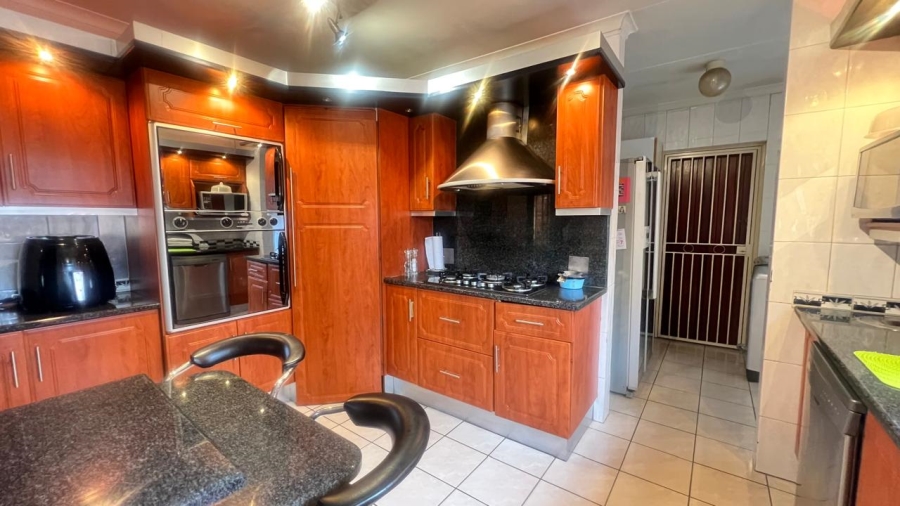 3 Bedroom Property for Sale in Alan Manor Gauteng
