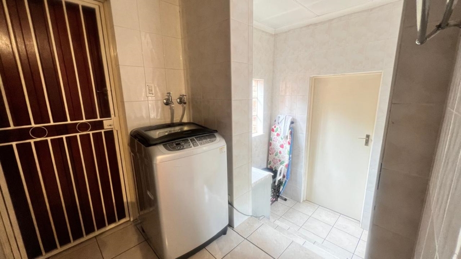 3 Bedroom Property for Sale in Alan Manor Gauteng