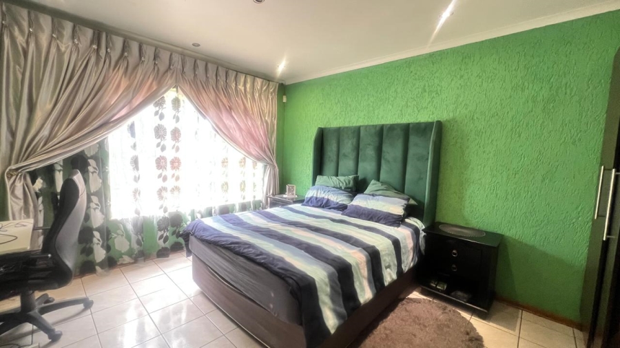 3 Bedroom Property for Sale in Alan Manor Gauteng
