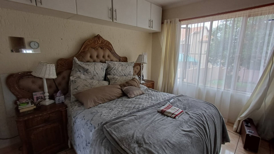 2 Bedroom Property for Sale in Winchester Hills Gauteng
