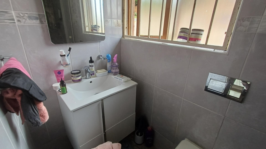 2 Bedroom Property for Sale in Winchester Hills Gauteng