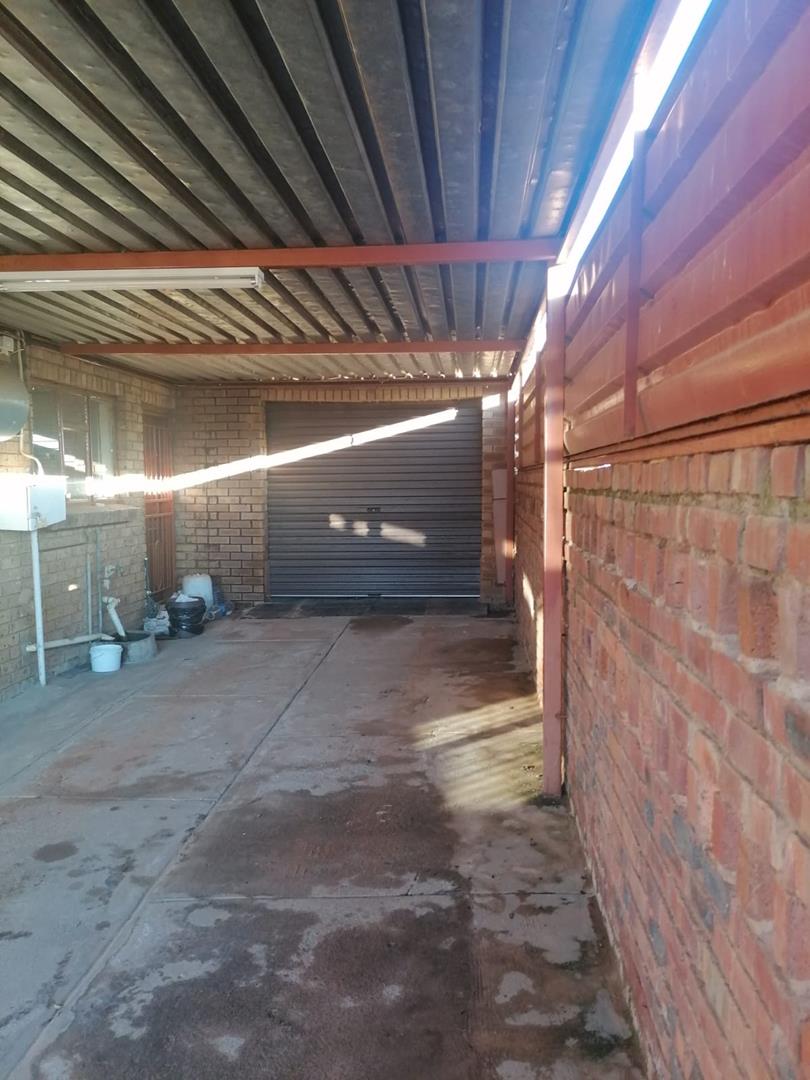 4 Bedroom Property for Sale in Soshanguve L Gauteng