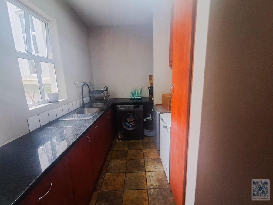 4 Bedroom Property for Sale in Glen Erasmia Gauteng