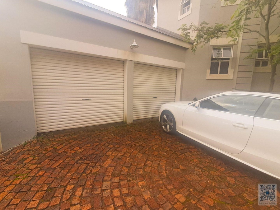 4 Bedroom Property for Sale in Glen Erasmia Gauteng