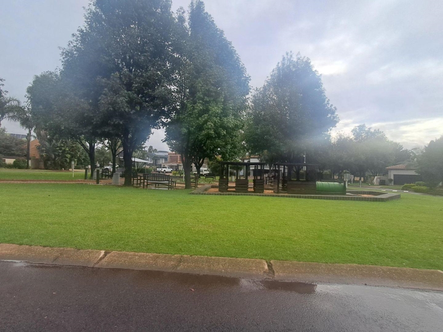 4 Bedroom Property for Sale in Glen Erasmia Gauteng