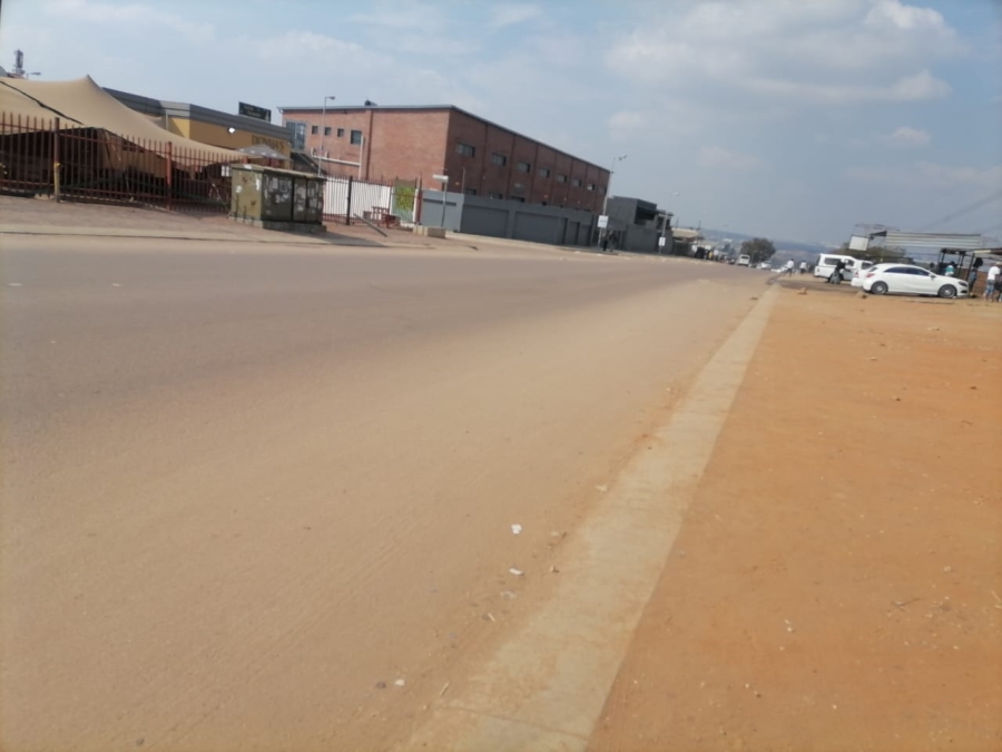 Commercial Property for Sale in Olievenhoutbosch Gauteng