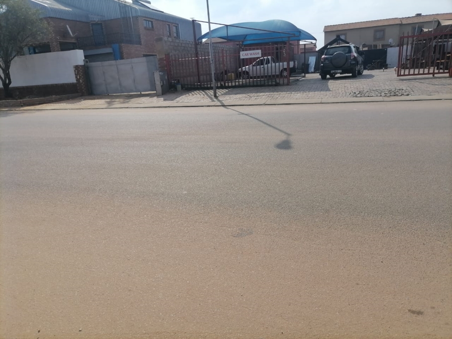 Commercial Property for Sale in Olievenhoutbosch Gauteng