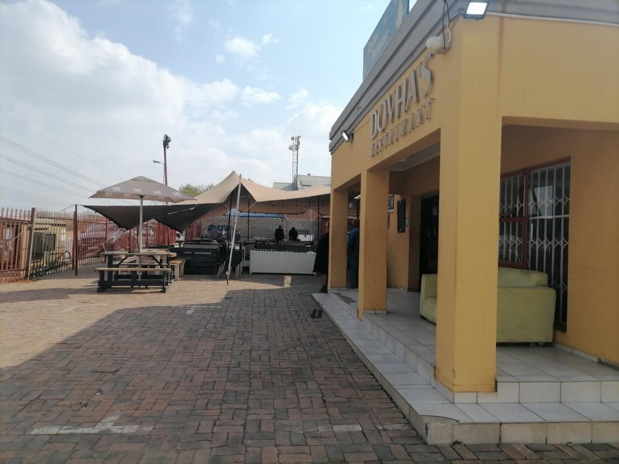 Commercial Property for Sale in Olievenhoutbosch Gauteng