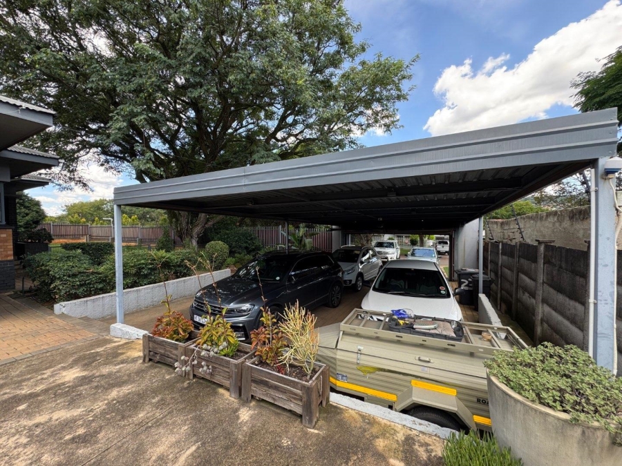 4 Bedroom Property for Sale in Rietondale Gauteng