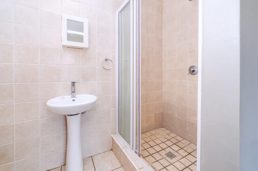 To Let 2 Bedroom Property for Rent in Randpark Ridge Gauteng