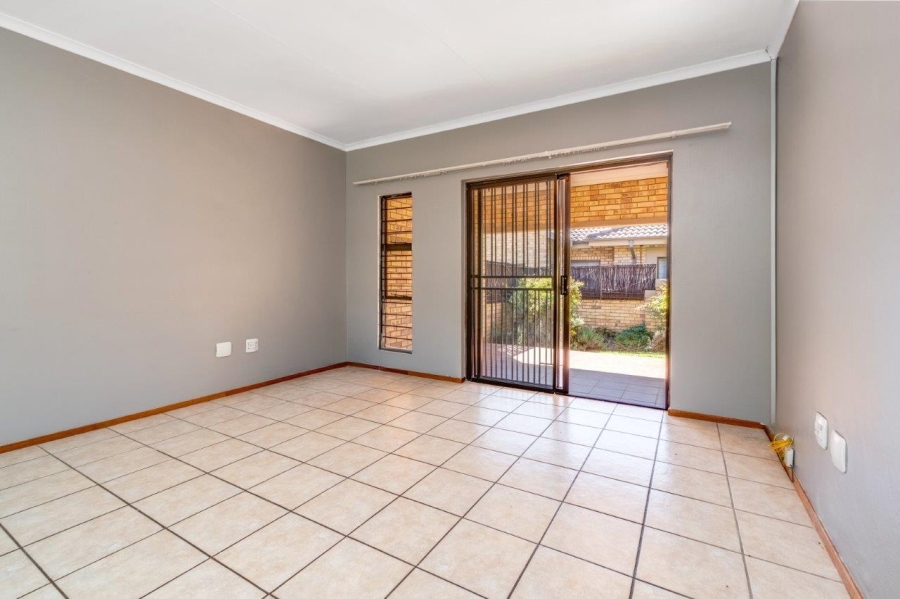 To Let 2 Bedroom Property for Rent in Randpark Ridge Gauteng