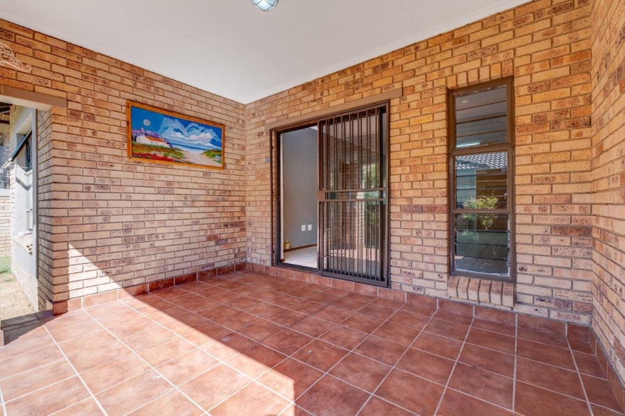 To Let 2 Bedroom Property for Rent in Randpark Ridge Gauteng