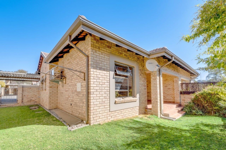 To Let 2 Bedroom Property for Rent in Randpark Ridge Gauteng