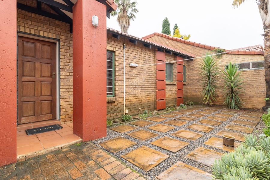 2 Bedroom Property for Sale in Moreleta Park Gauteng