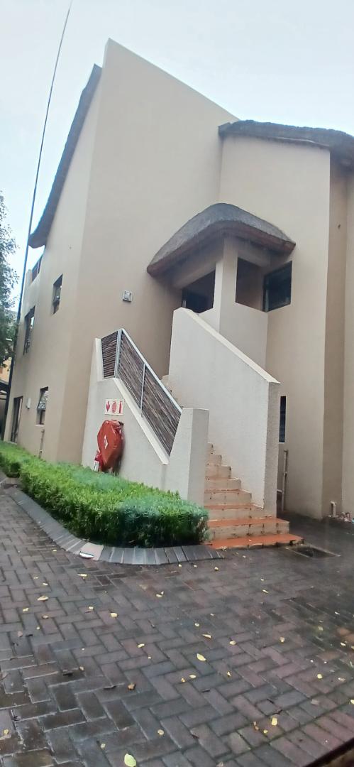 To Let 2 Bedroom Property for Rent in Douglasdale Gauteng