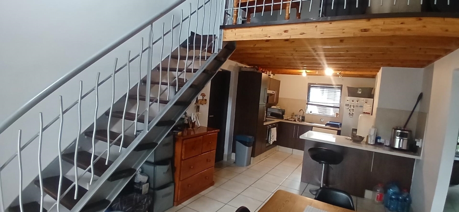 To Let 2 Bedroom Property for Rent in Douglasdale Gauteng