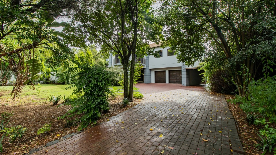 8 Bedroom Property for Sale in Bryanston East Gauteng