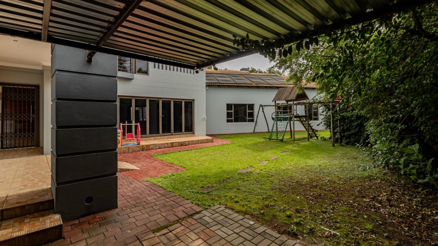 8 Bedroom Property for Sale in Bryanston East Gauteng