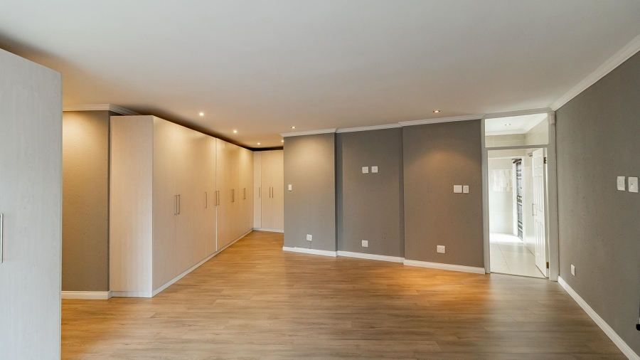 8 Bedroom Property for Sale in Bryanston East Gauteng