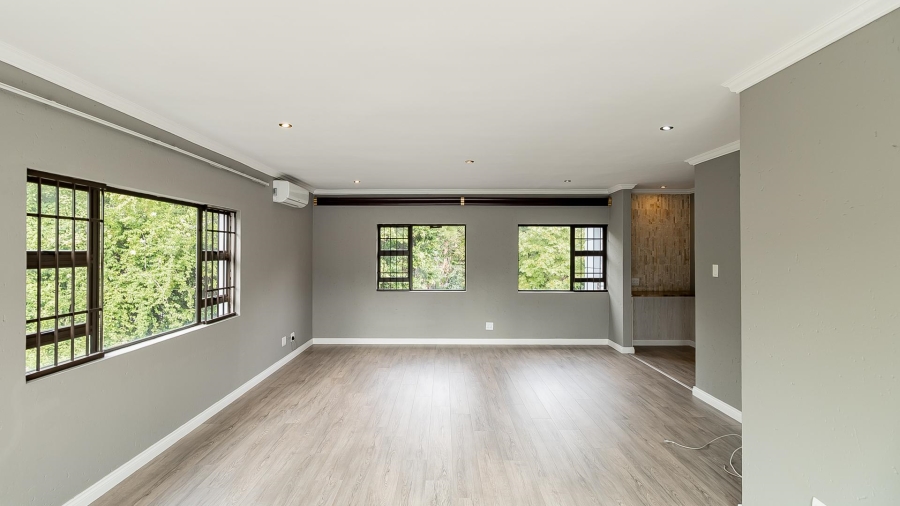 8 Bedroom Property for Sale in Bryanston East Gauteng