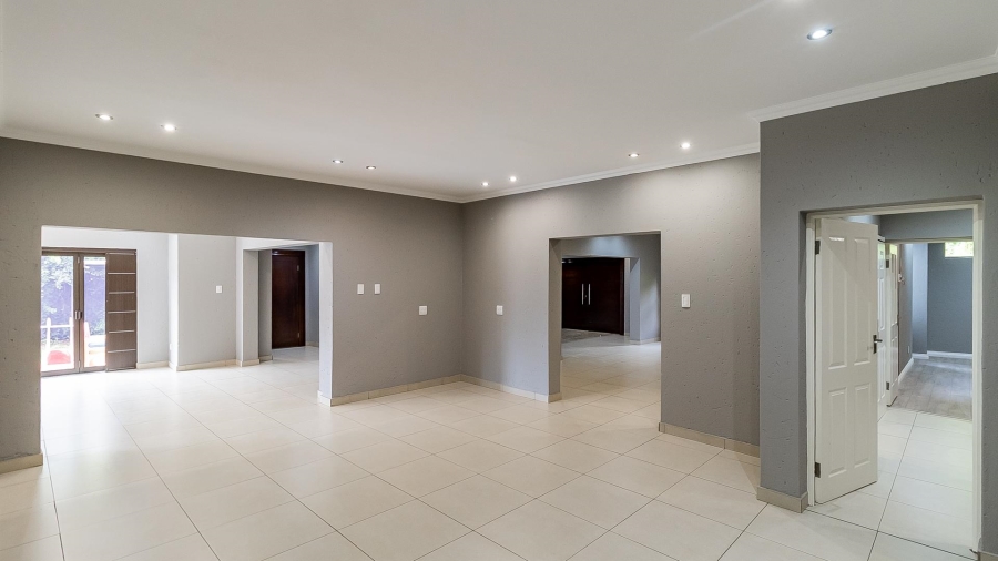 8 Bedroom Property for Sale in Bryanston East Gauteng