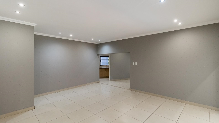 8 Bedroom Property for Sale in Bryanston East Gauteng
