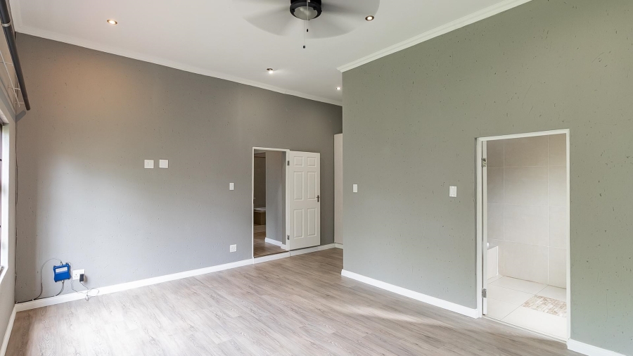 8 Bedroom Property for Sale in Bryanston East Gauteng