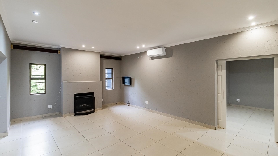 7 Bedroom Property for Sale in Bryanston Gauteng