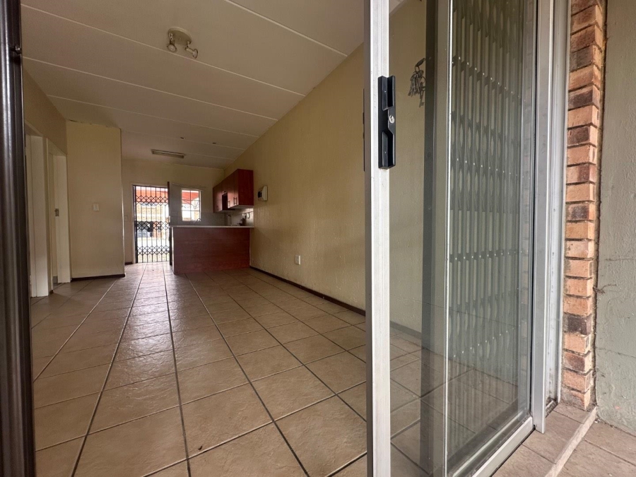 2 Bedroom Property for Sale in Comet Gauteng