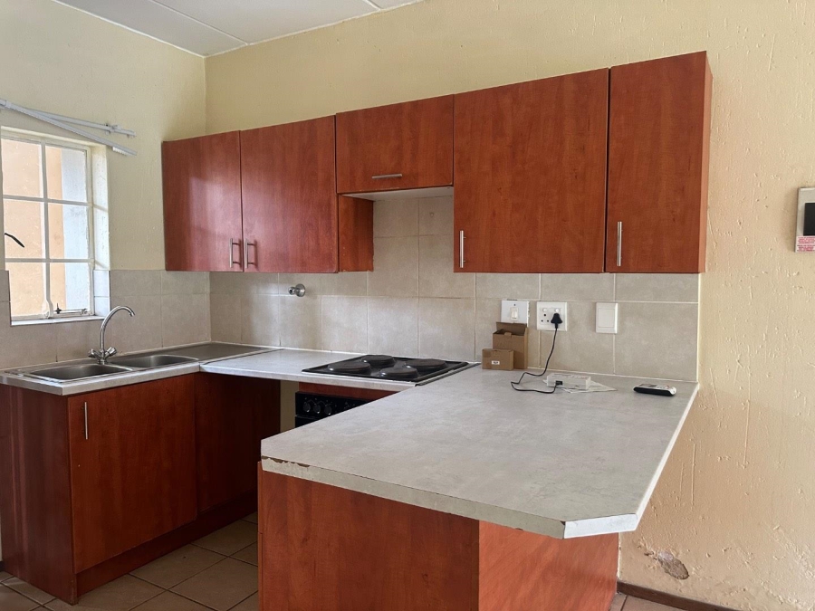 2 Bedroom Property for Sale in Comet Gauteng