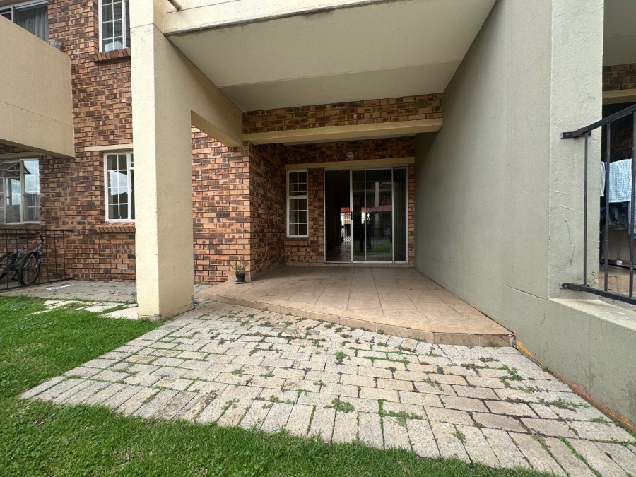 2 Bedroom Property for Sale in Comet Gauteng