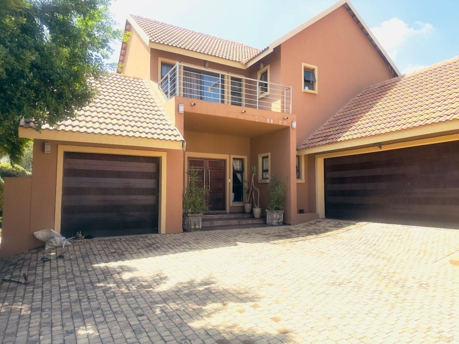To Let 5 Bedroom Property for Rent in Brooklands Lifestyle Estate Gauteng